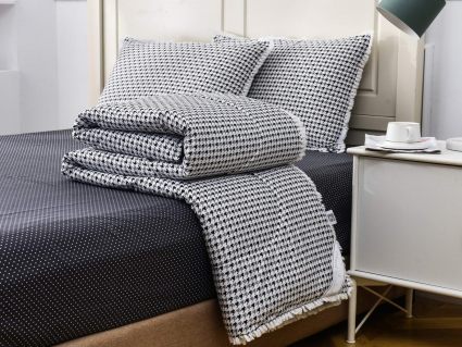 Комплект постельного белья Софи де Марко Бернадетт №90 с одеялом Семейный