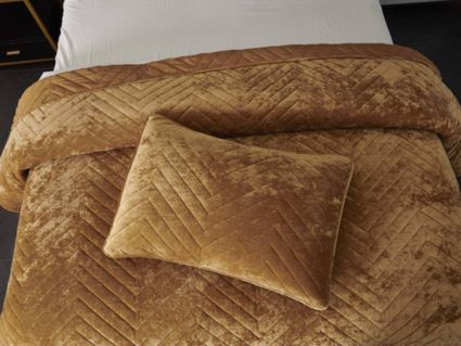 Покрывало Софи де Марко Фернанд (горчичное) 240х260